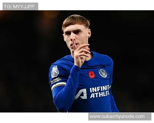 慈善拳击赛精彩上演切尔西传奇乔迪莫里斯战胜热刺名宿本特利 慈善拳击赛精彩上演切尔西传奇乔迪莫里斯战胜热刺名宿本特利